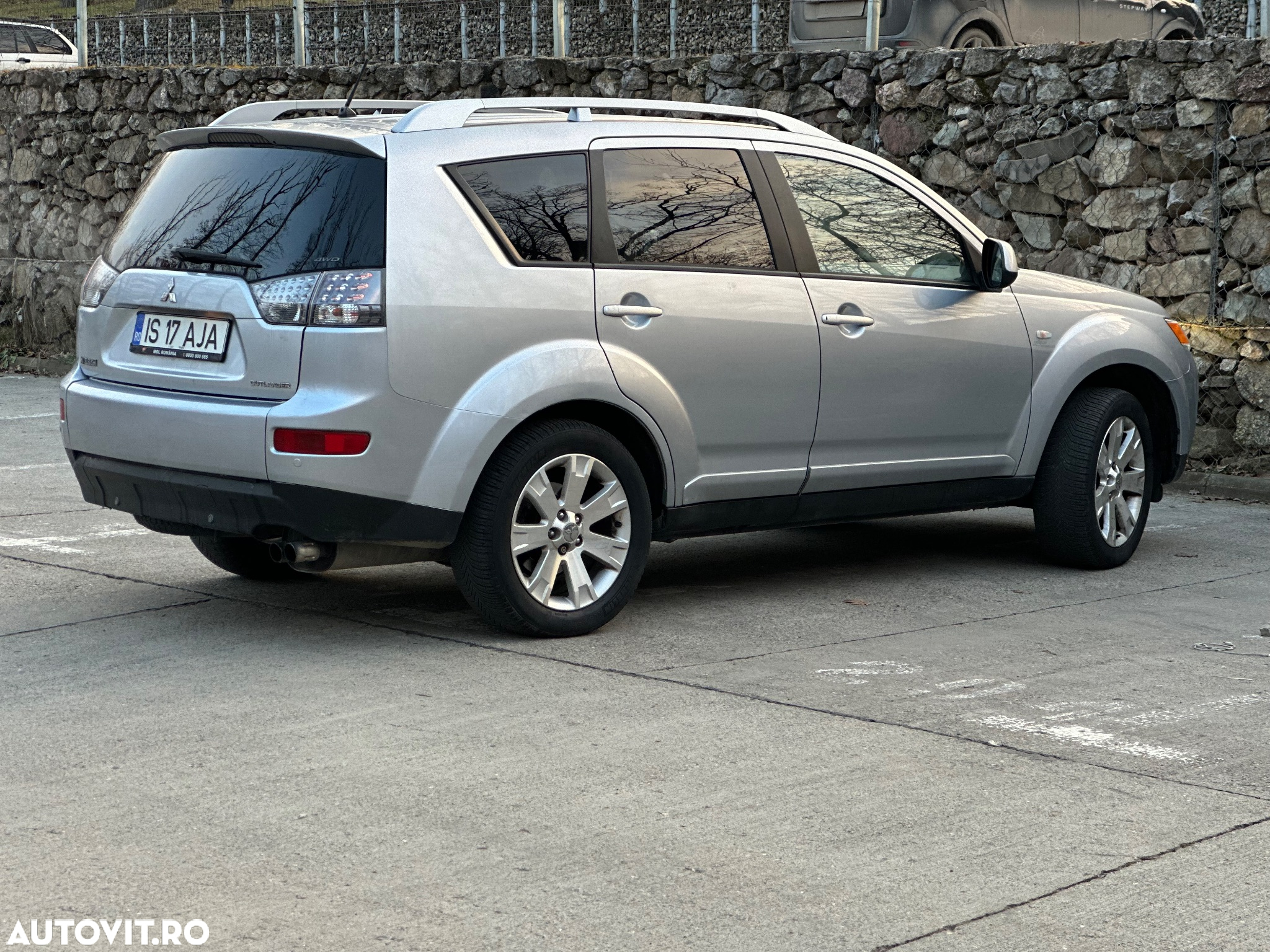 Mitsubishi Outlander 2.2 DI-D 4WD Instyle - 6