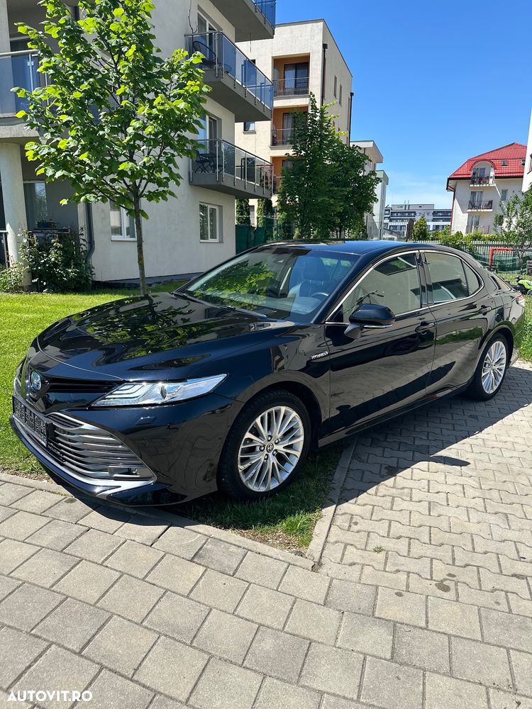 Toyota Camry 2.5 Exclusive - 1
