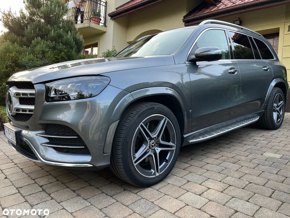 Mercedes-Benz GLS - 1