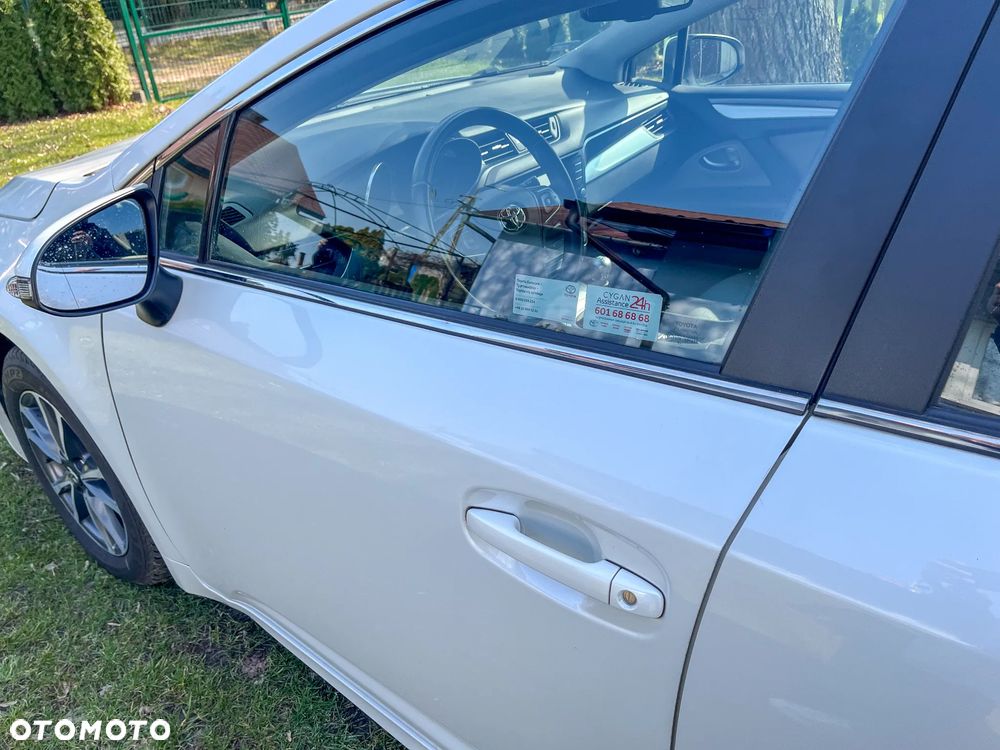 Toyota Avensis - 28
