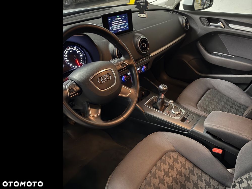 Audi A3 Sportback 1.6 TDI - 13