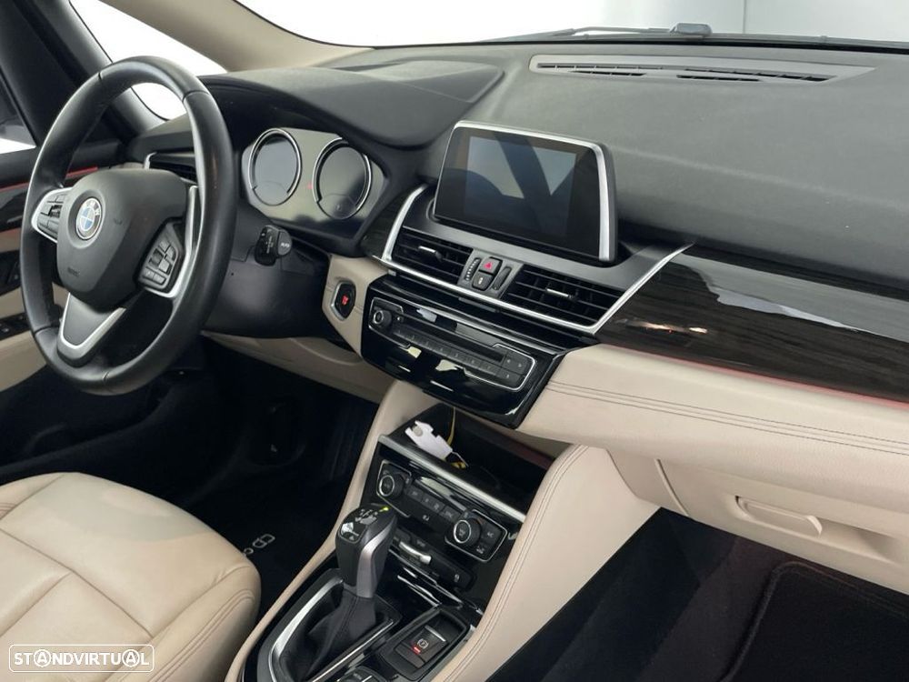 BMW 225xe Active Tourer Advantage - 22
