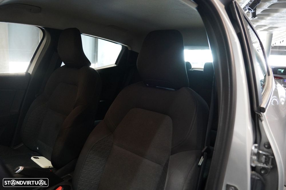 Renault Clio - 21