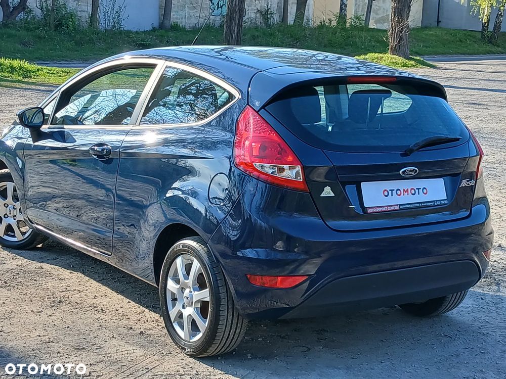Ford Fiesta 1.25 Ambiente - 33
