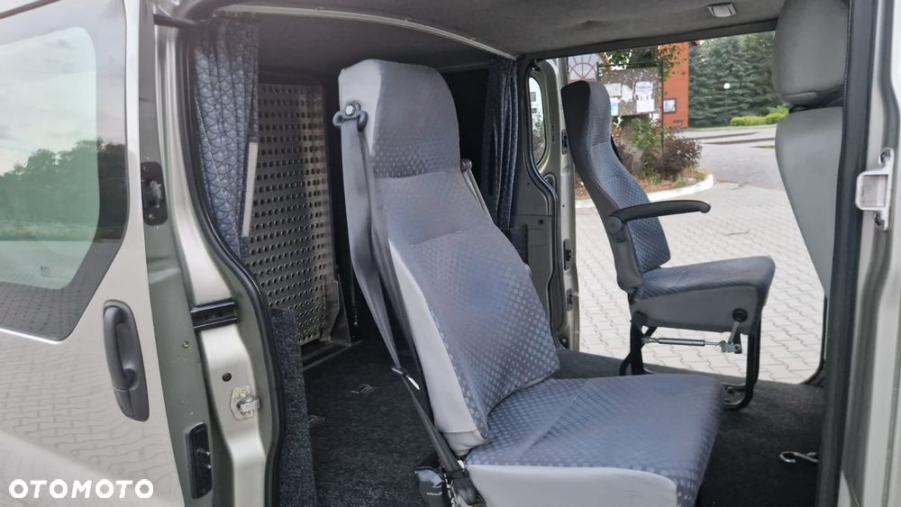 Renault Trafic - 14