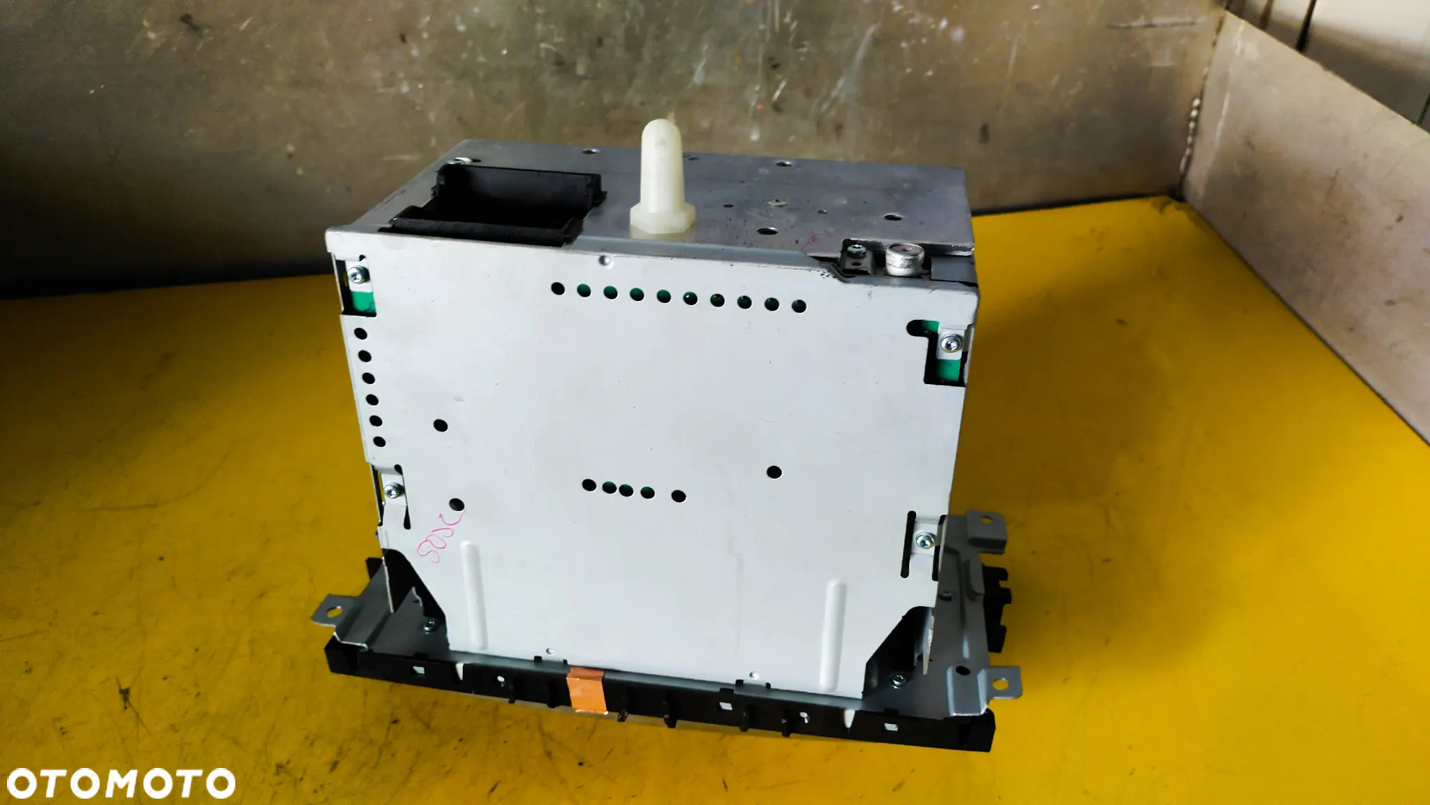 8M5T18C815AA RADIO FORD - 7