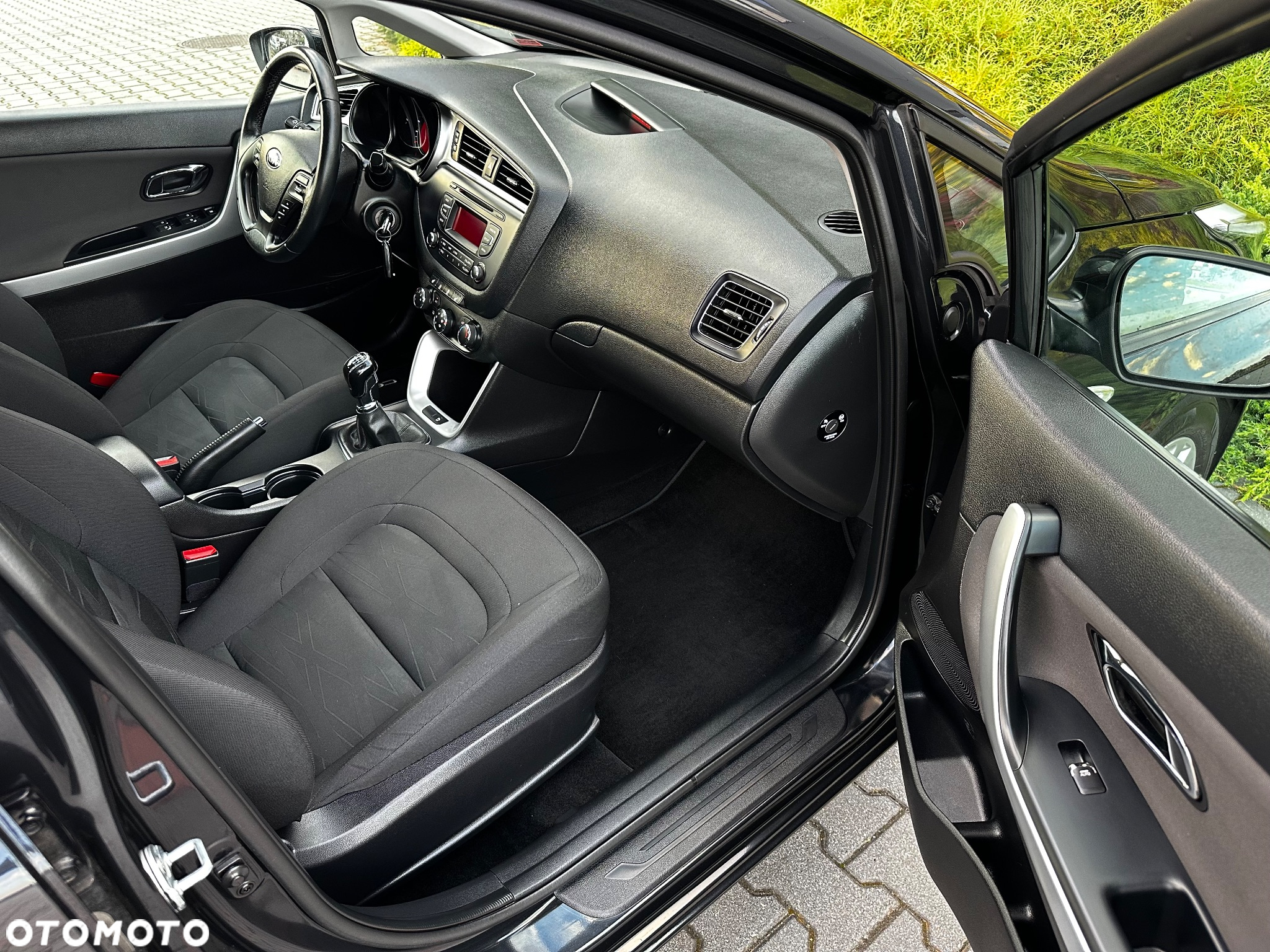 Kia Ceed 1.6 GDI Platinum Edition - 30