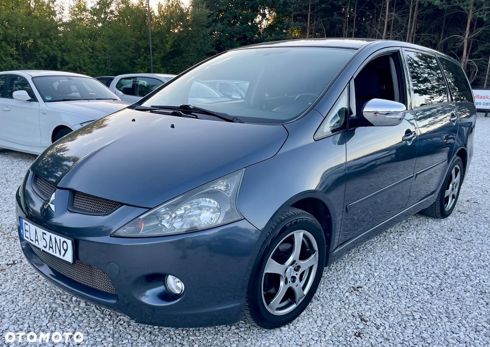 Mitsubishi Grandis 2.4 Inform - 13