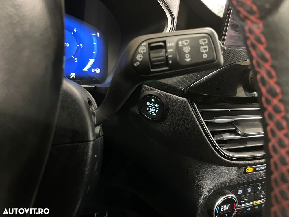 Ford Kuga 2.0 EcoBlue A8 AWD ST Line - 26