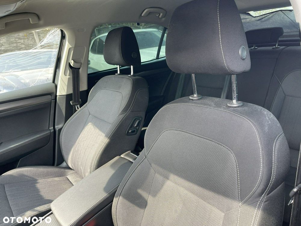 Skoda Superb 2.0 TDI SCR Style DSG - 11