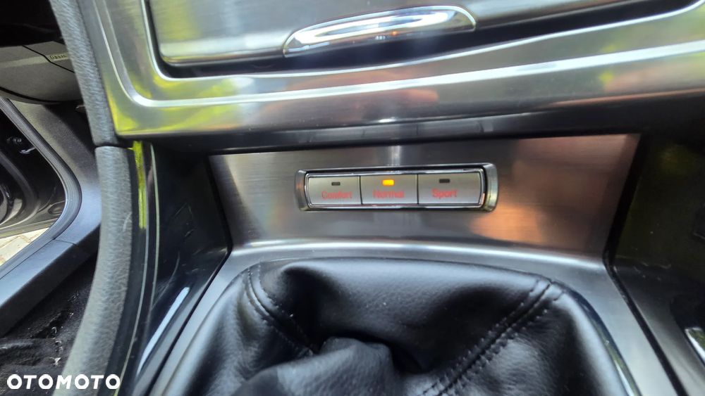 Ford Mondeo 2.0 TDCi Titanium X - 16