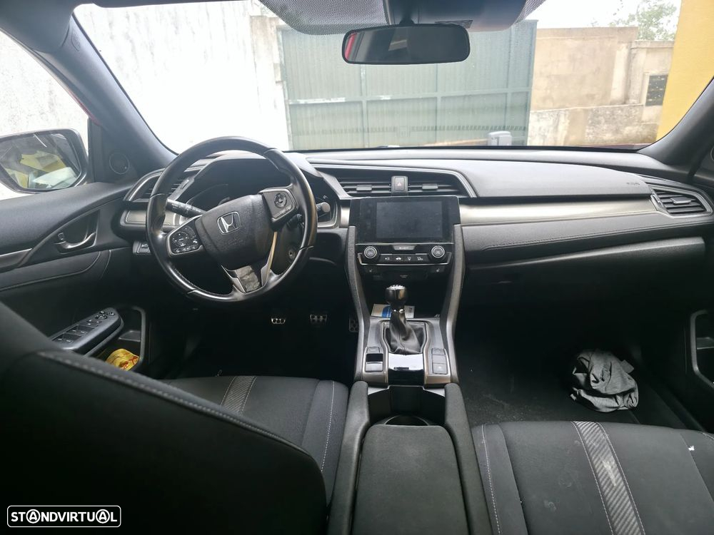 Honda Civic 1.0 i-VTEC Executive Premium - 4