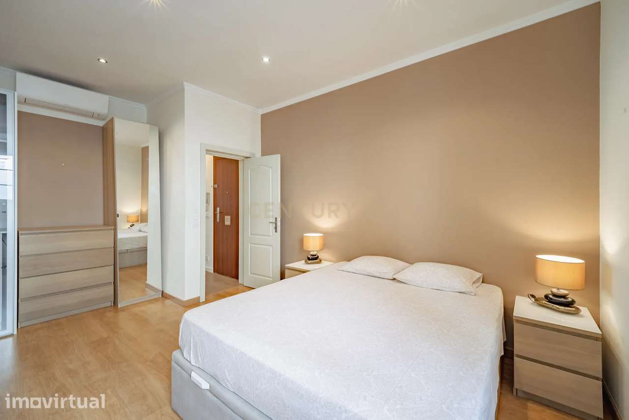Apartamento T1+1 renovado e com espaço exterior, no Areeiro - Grande imagem: 5/19