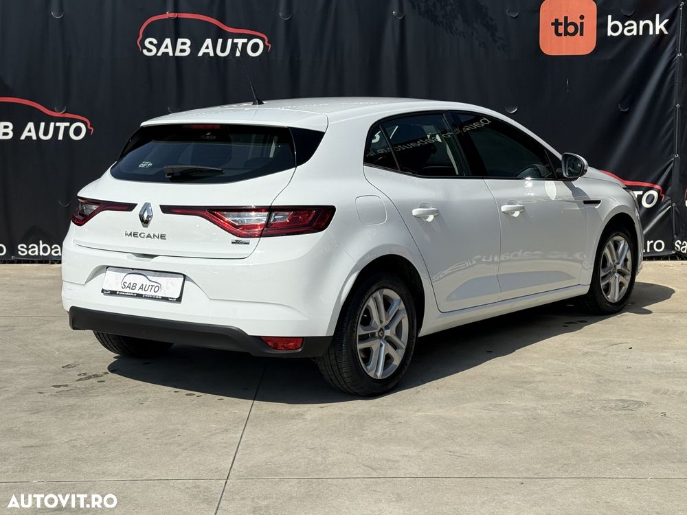 Renault Megane TCe Business - 16