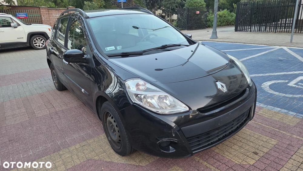 Renault Clio - 1
