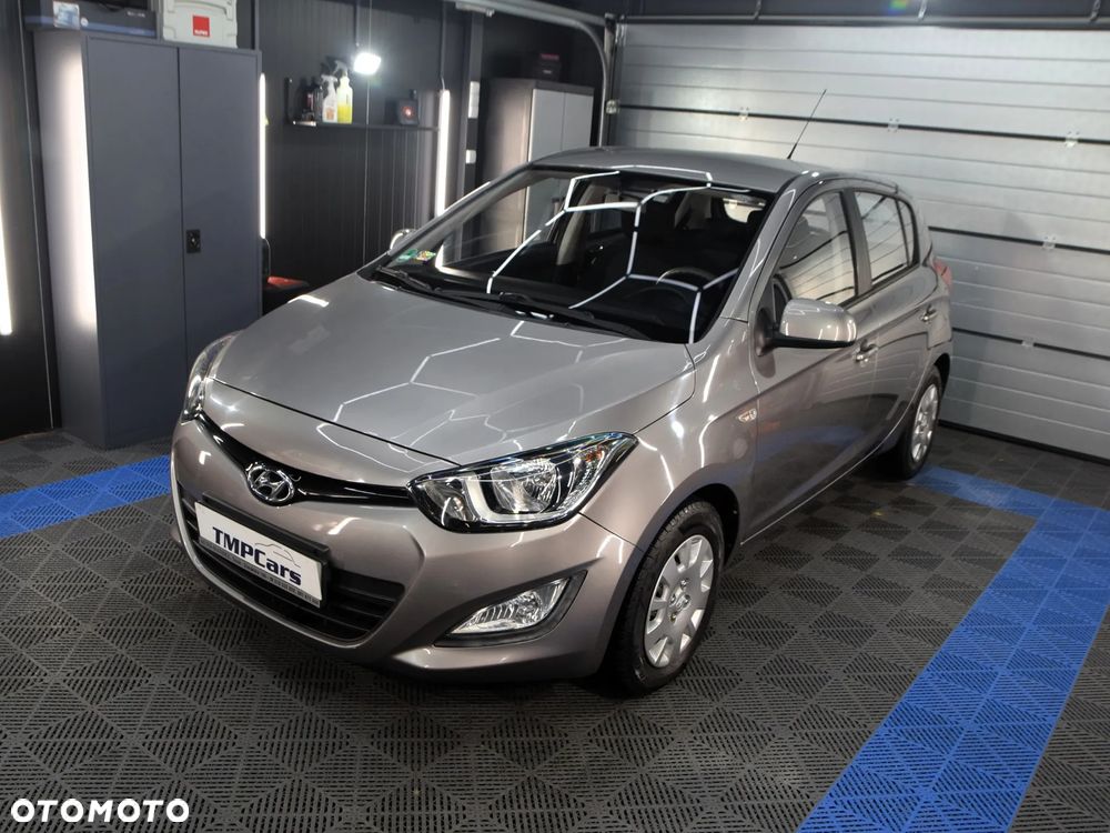 Hyundai i20 - 21