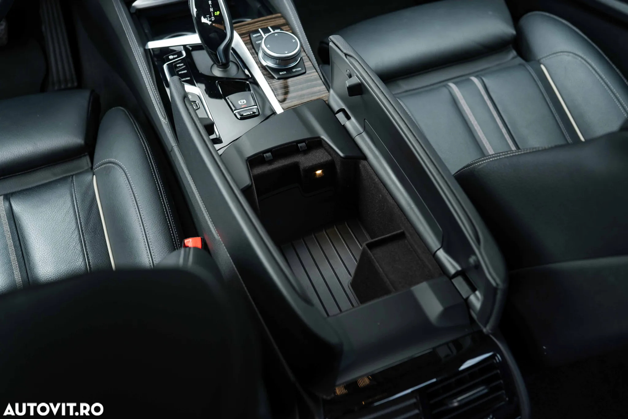 BMW Seria 5 530e Aut. Luxury Line - 26
