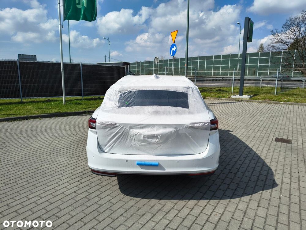 Skoda Superb 2.0 TDI SCR 4x4 L&K DSG - 7