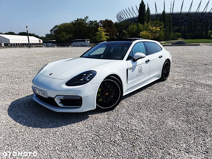 Porsche Panamera 4 E-Hybrid - 2
