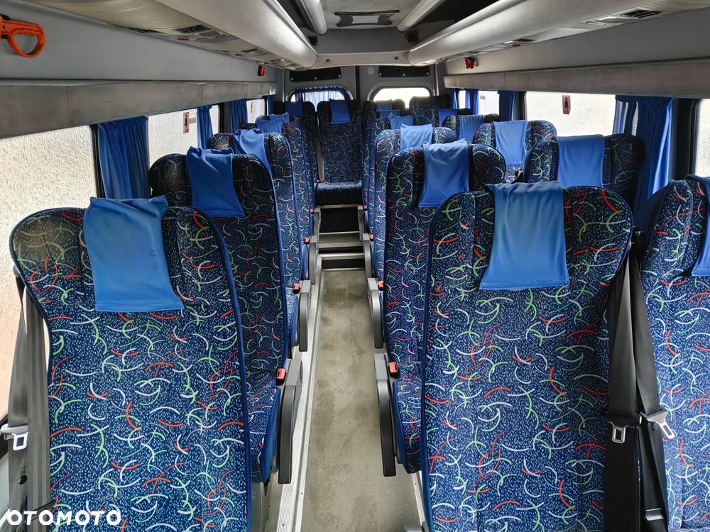 Mercedes-Benz Sprinter - 3