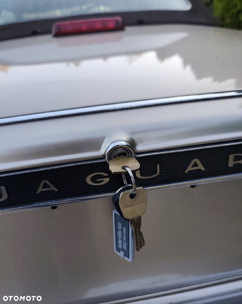 Jaguar XJS - 18