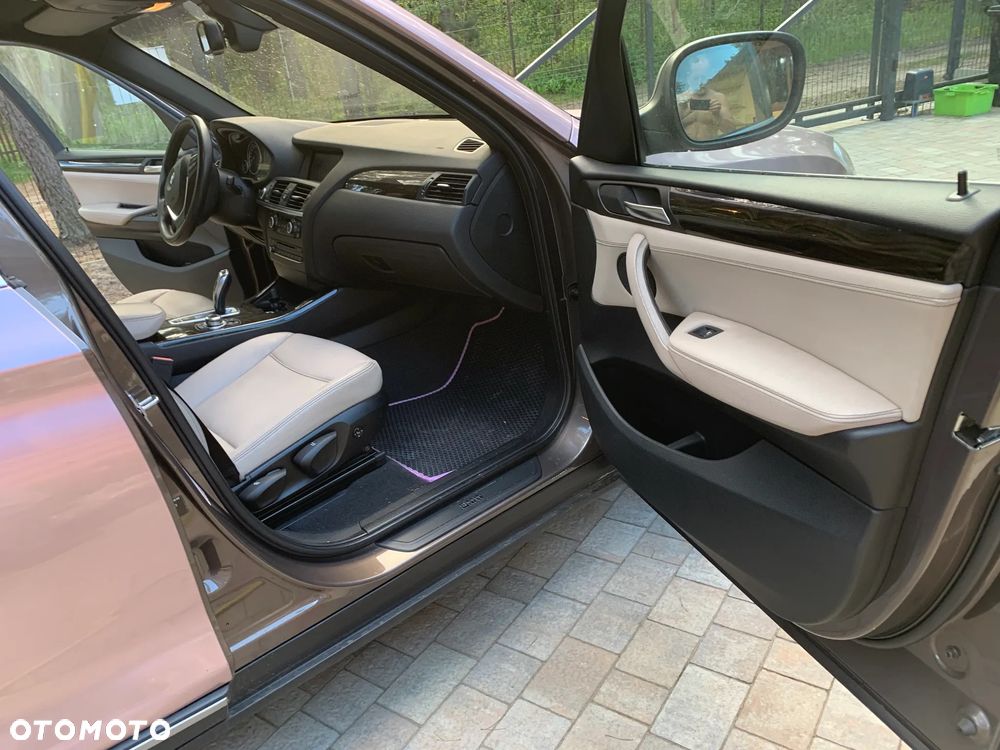 BMW X3 xDrive20d - 13
