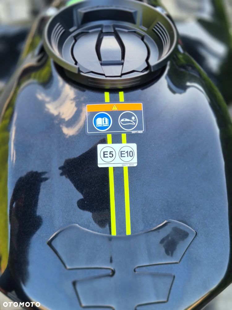 Kawasaki Z 650 - 23
