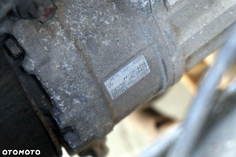 KOMPRESOR KLIMATYZACJI SPRĘŻARKA C-KLASA W203 2.3 16V 447220-8223 A0012302811 MERCEDES 2000-2007 - 2