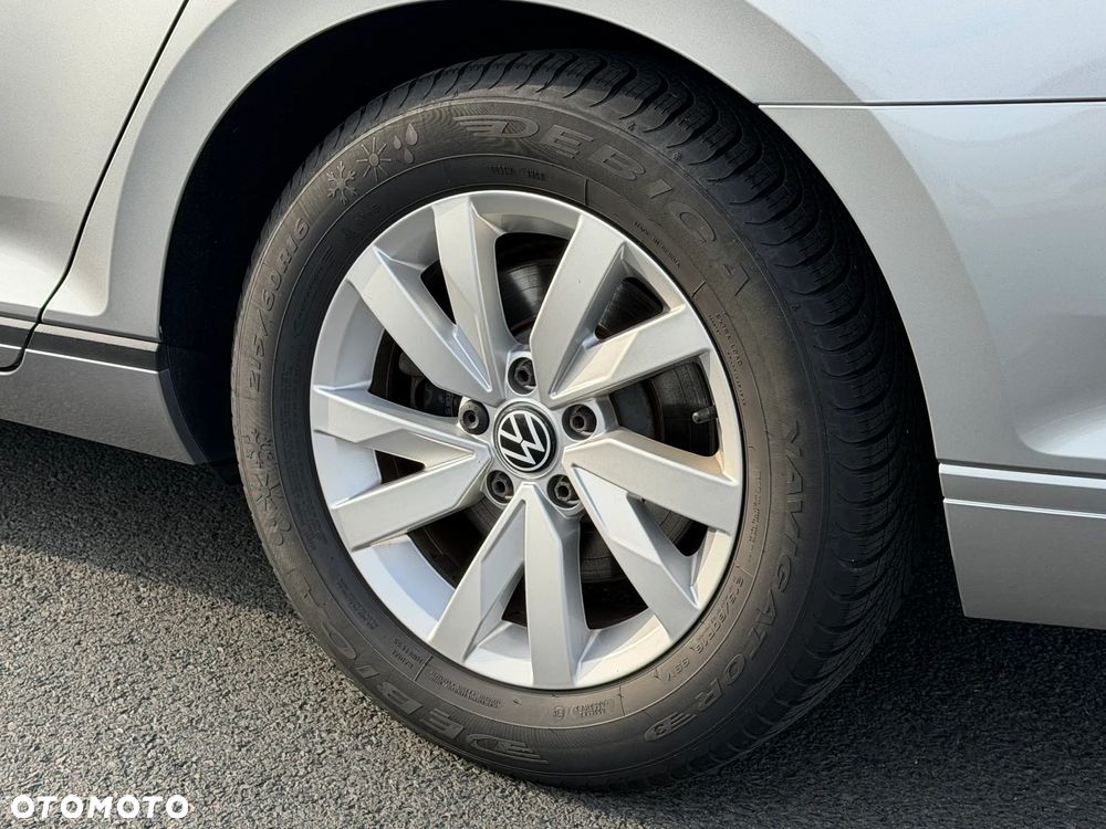Volkswagen Passat 1.5 TSI EVO Business - 38