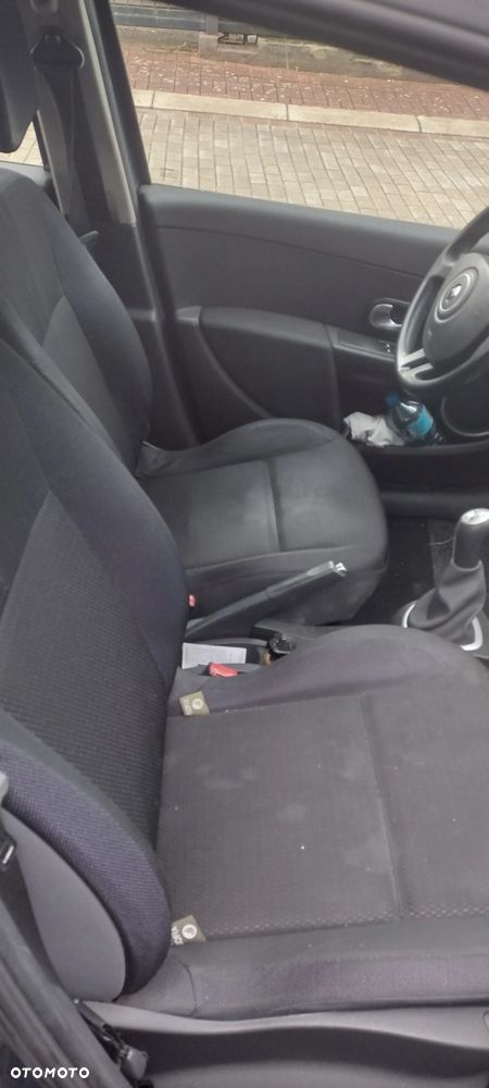 Renault Clio 1.5 dCi Extreme - 15