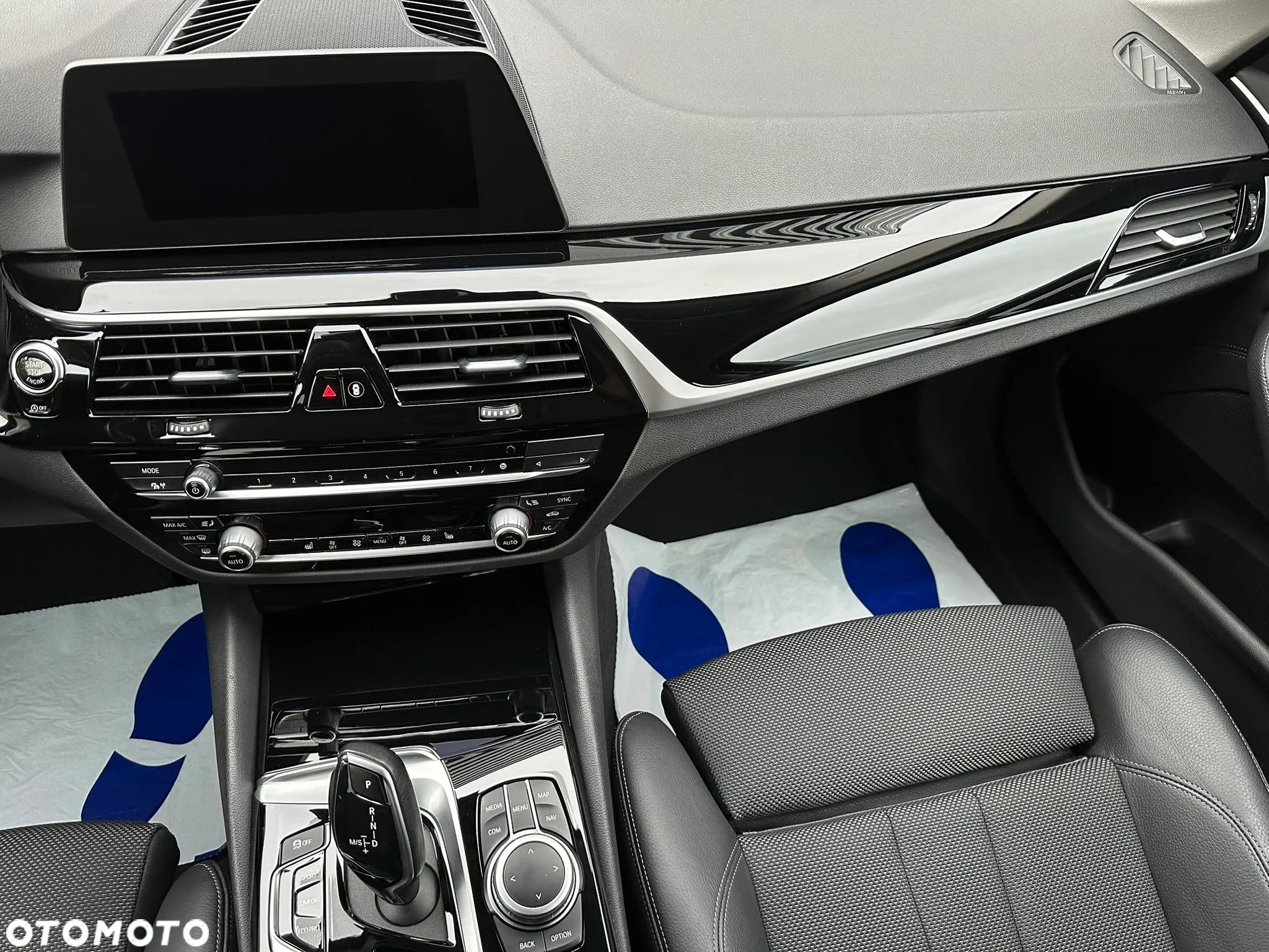 BMW Seria 5 520d xDrive Sport Line sport - 22