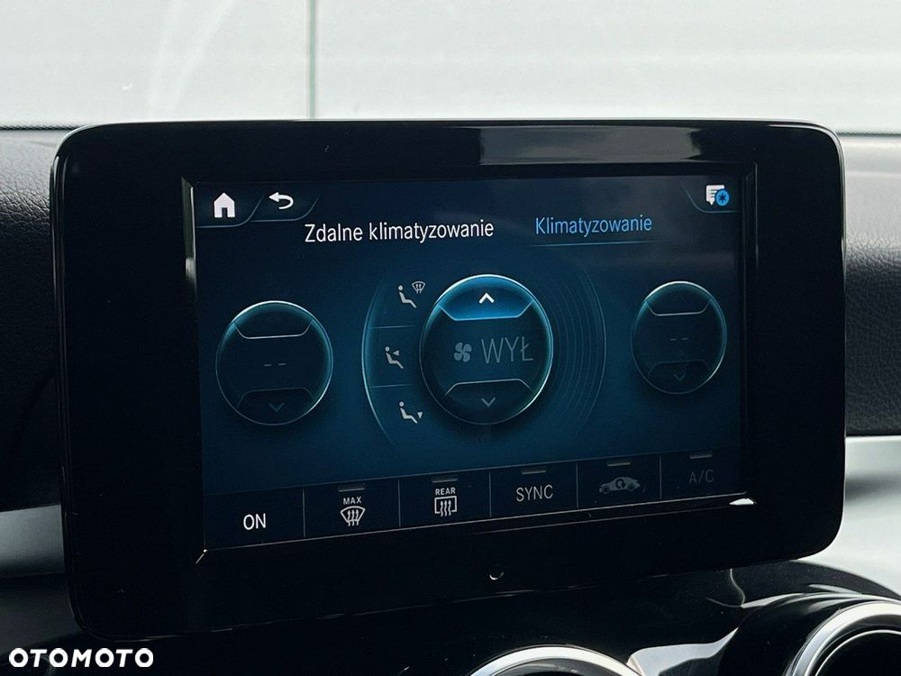 Mercedes-Benz GLC 300 e 4-Matic - 31
