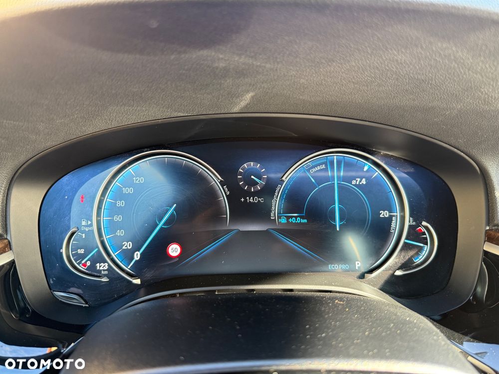 BMW Seria 5 520d Touring Sport Line - 29