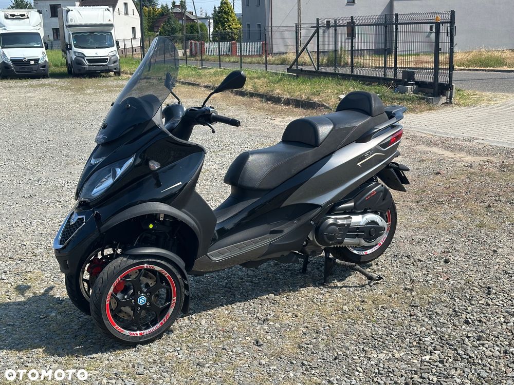 Piaggio MP-3 - 1