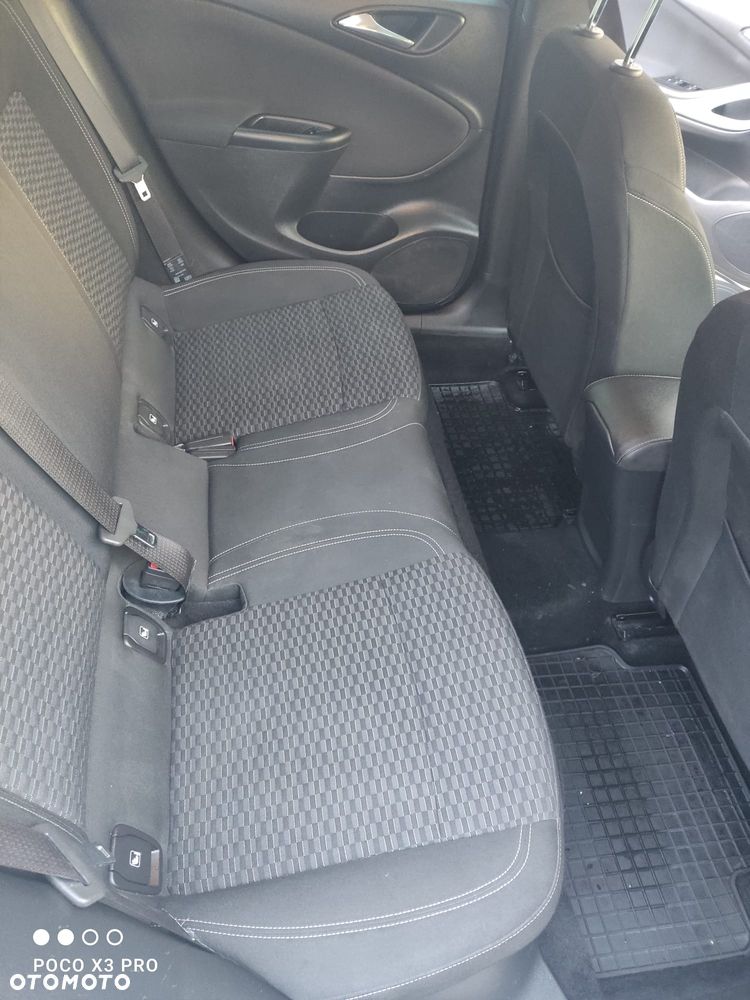 Opel Astra 1.6 CDTI Enjoy S&S - 11