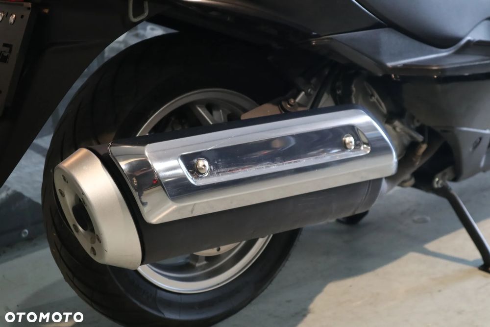Suzuki Burgman - 7