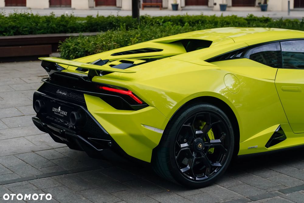 Lamborghini Huracan - 30