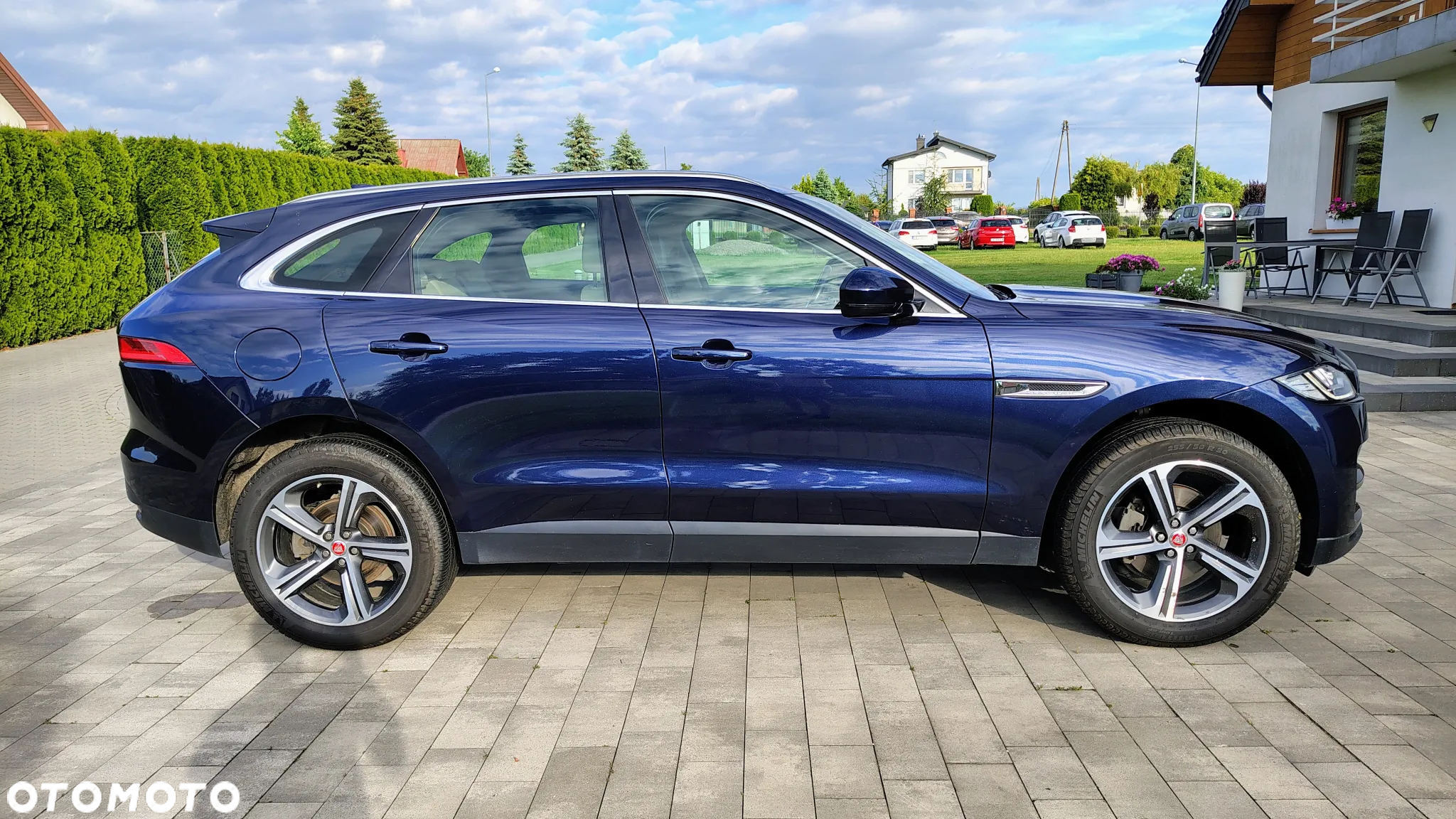 Jaguar F-Pace - 4