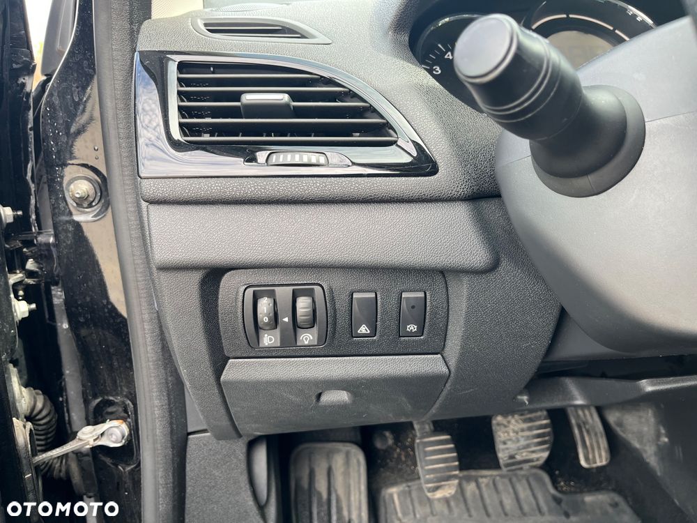 Renault Megane ENERGY dCi 110 Start & Stop Bose Edition - 33