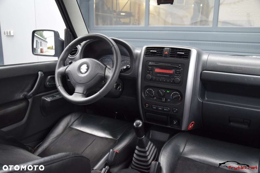 Suzuki Jimny - 24