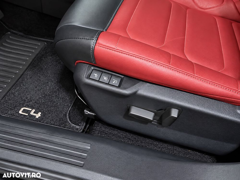 Citroën C4 PureTech 130 Stop&Start EAT8 SHINE - 11