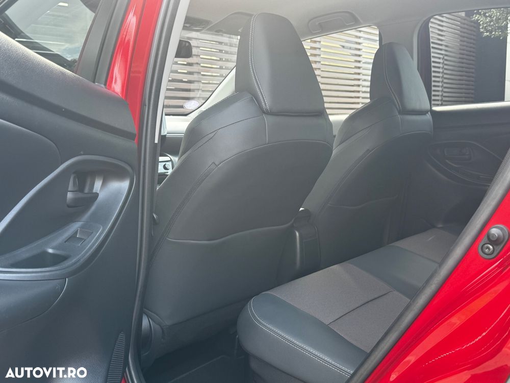Toyota Yaris Cross 1.5 VVT-i AWD-i Adventure - 27
