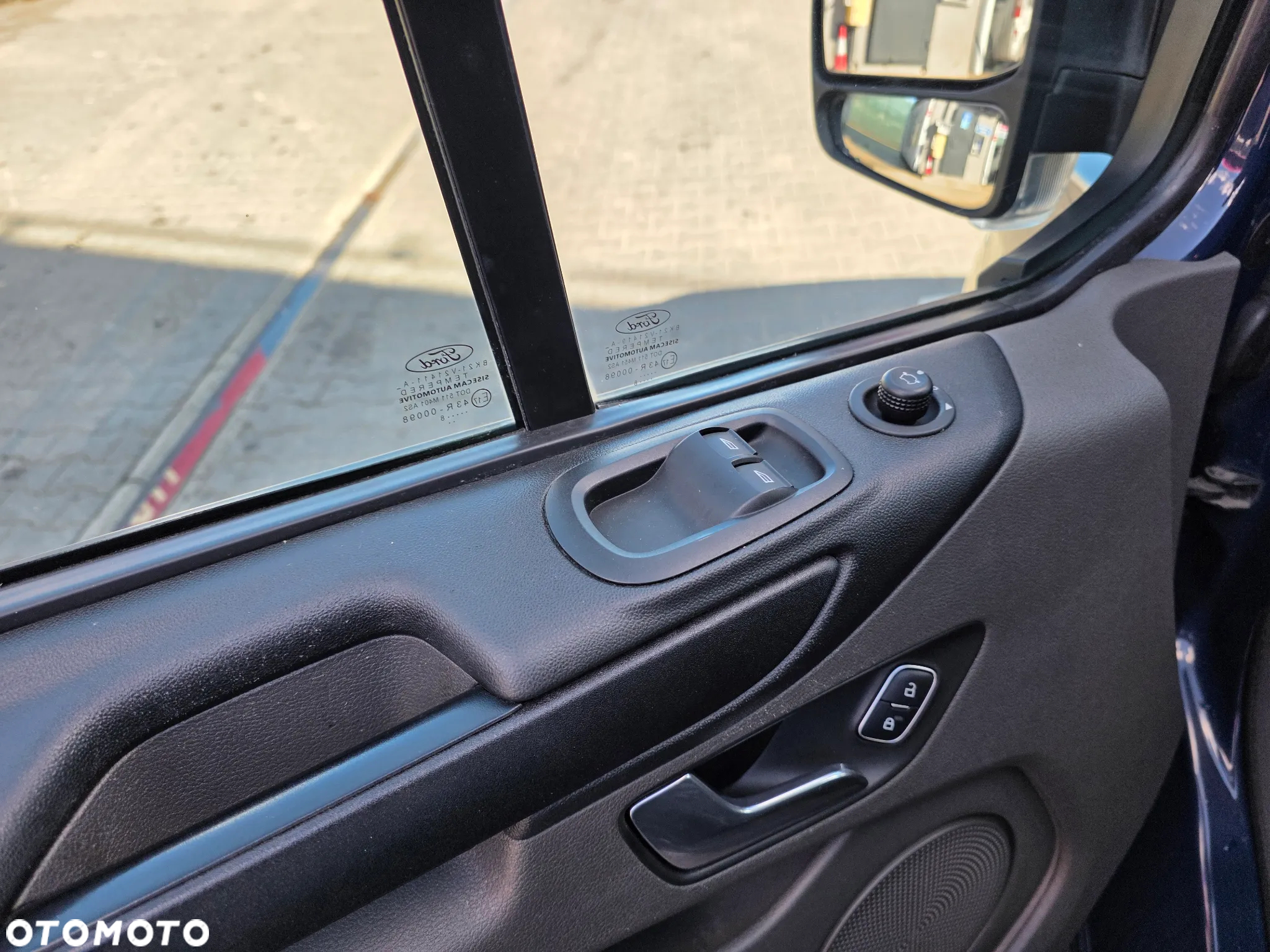 Ford Transit Custom 310 L2H1 Limited - 15