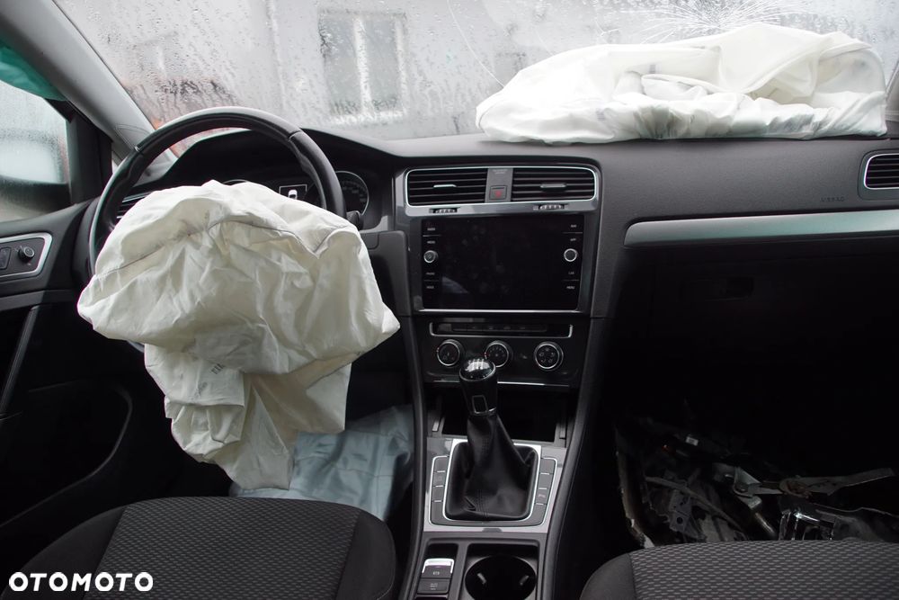 Auto na części - Volkswagen Golf VII Lift 1.0 TSI 115 KM DKRF UDM LB7W 2020R Silnik Skrzynia Drzwi Błotnik Zderzak Klapa Lampa Lusterko Klamka Szyba Deska Kokpit Sterownik Moduł Czujnik Licznik Wyświetlacz Panel Kierownica - 18