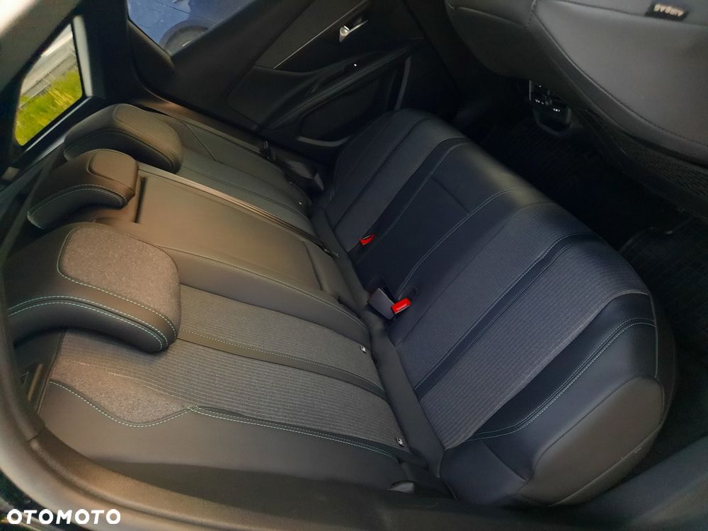 Peugeot 3008 1.6 PureTech HYbrid Allure S&S EAT8 - 22