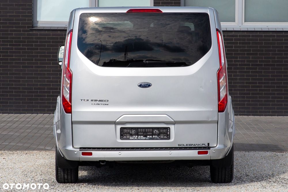 Ford Tourneo Custom - 7