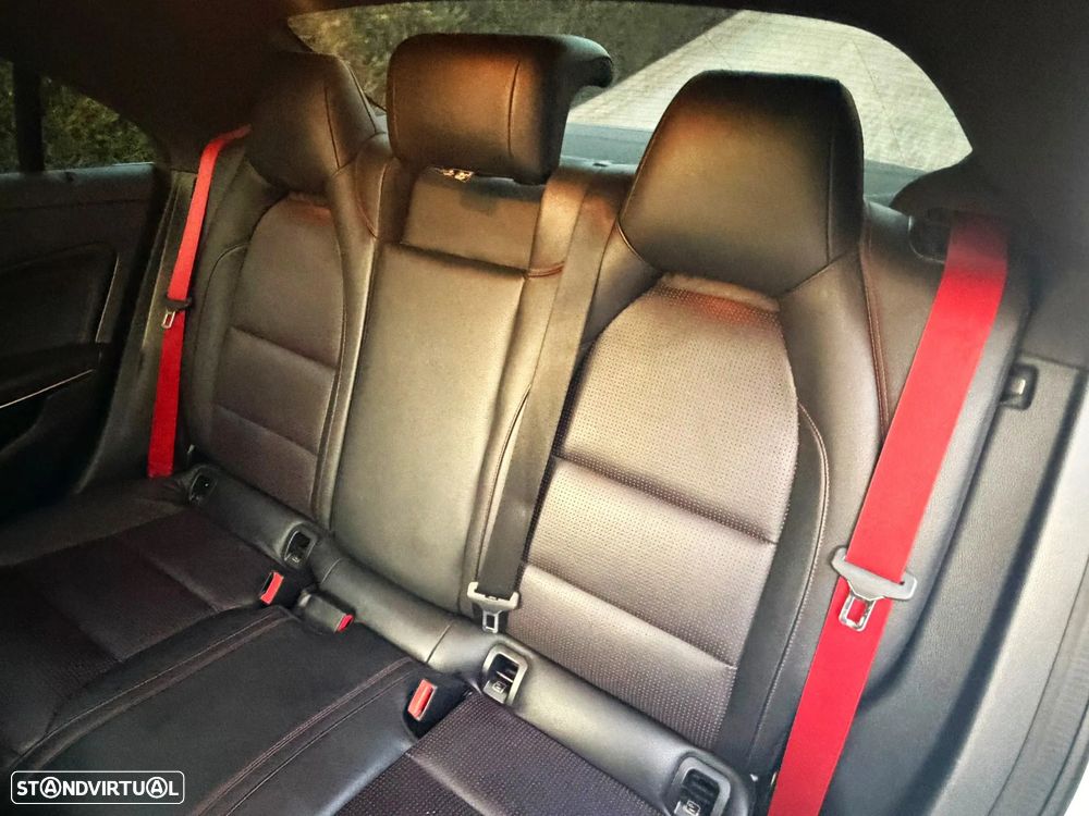 Mercedes-Benz CLA 45 AMG 4Matic Speedshift DCT 7G Night Edition - 21