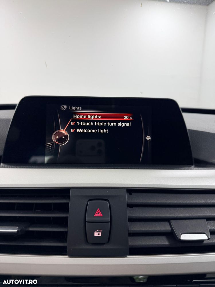 BMW Seria 3 318d Aut. Luxury Line - 14