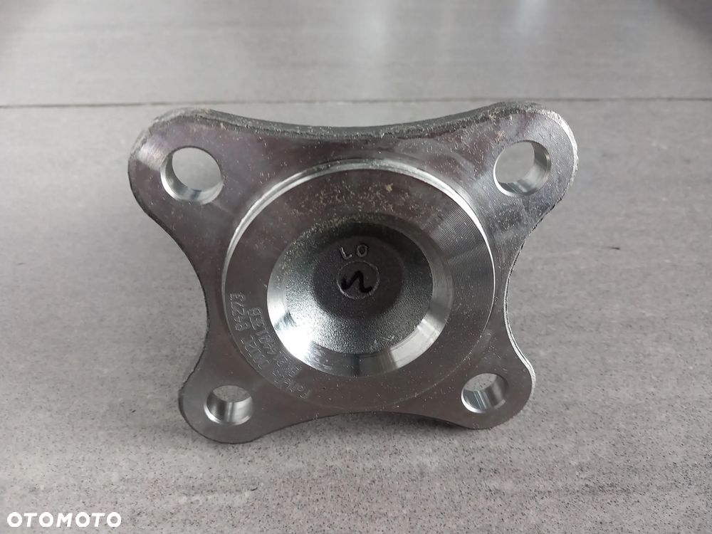 Czop piasty tylnego koła Transit, Custom 2483005 - 5