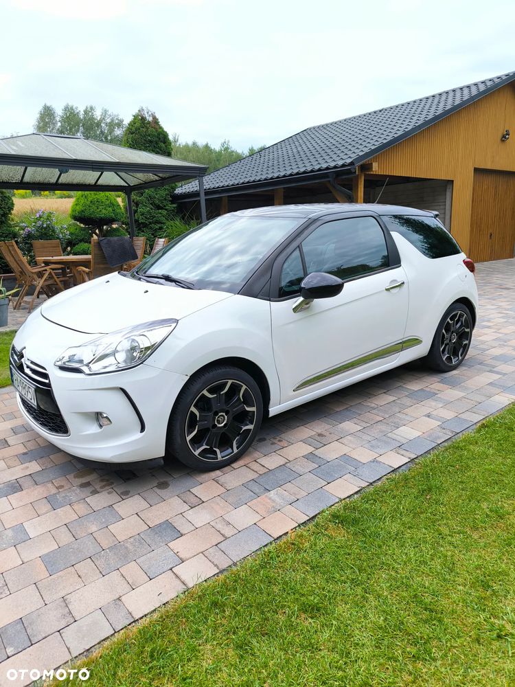 Citroën DS3 THP 150 SportChic - 11